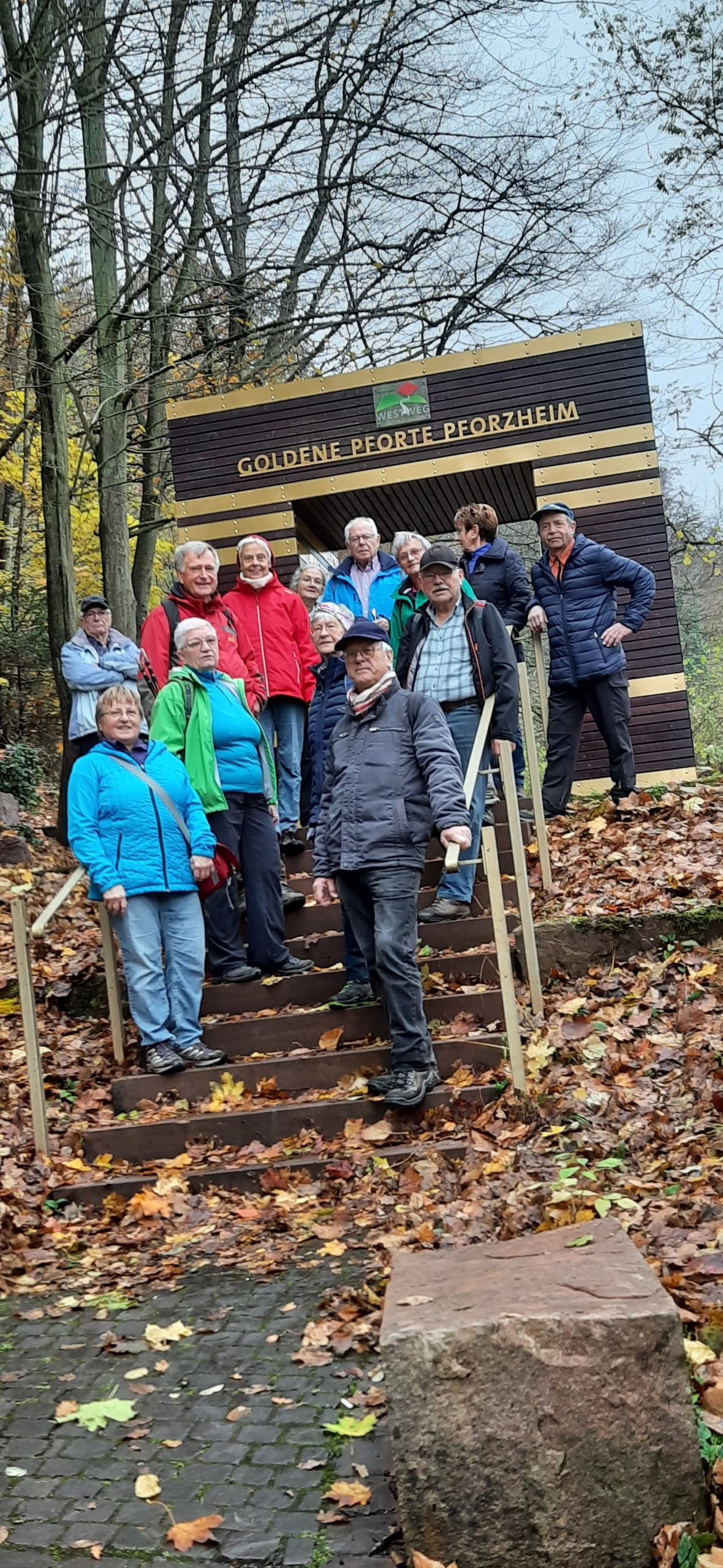 Abwechslungsreiche Drei- Burgen- Weg Wanderung in Dillweißenstein.