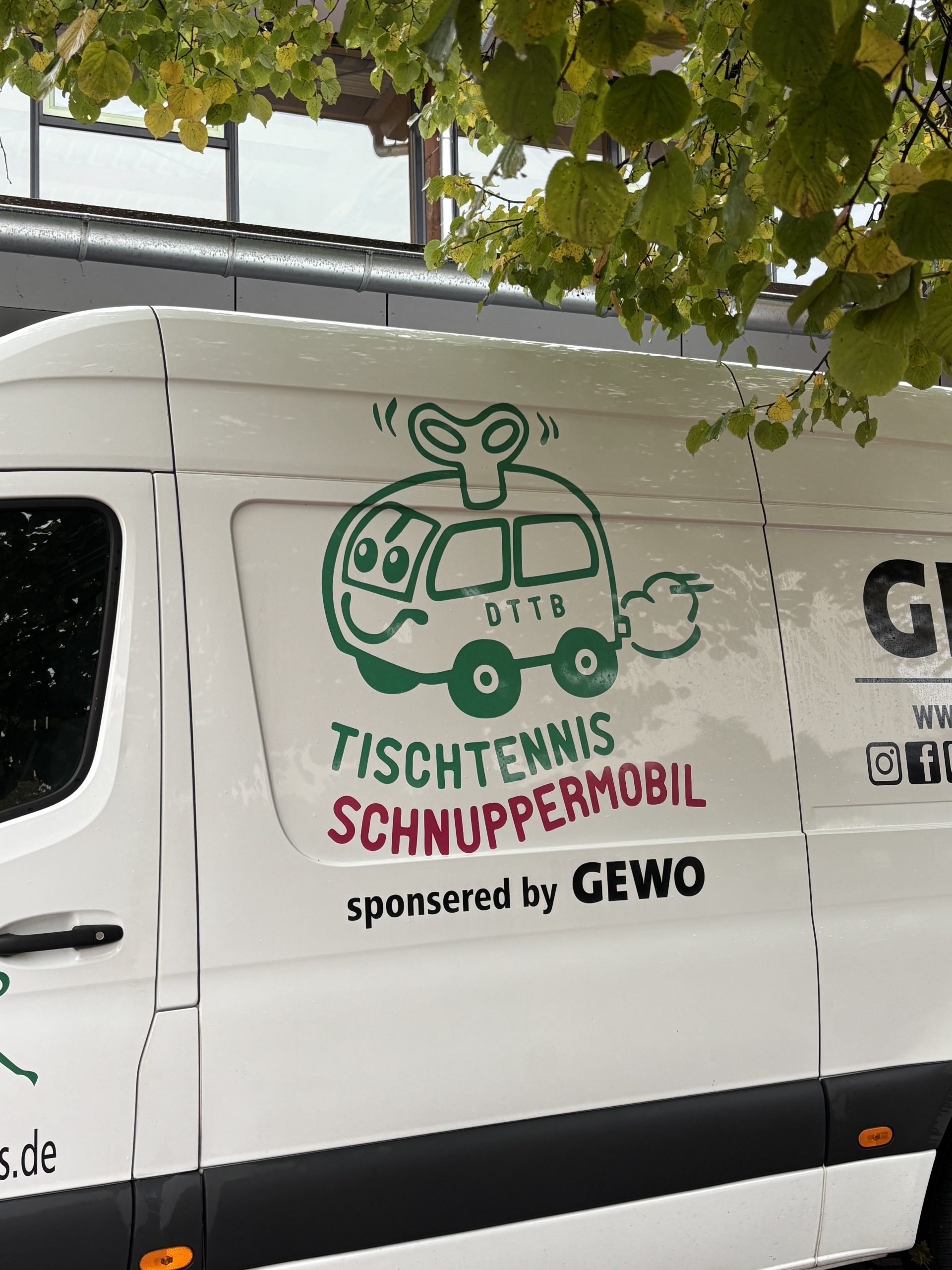 DTTB-Schnuppermobil in der Rhenahalle mit der Friedrich-Weinbrenner-Schule Neulingen