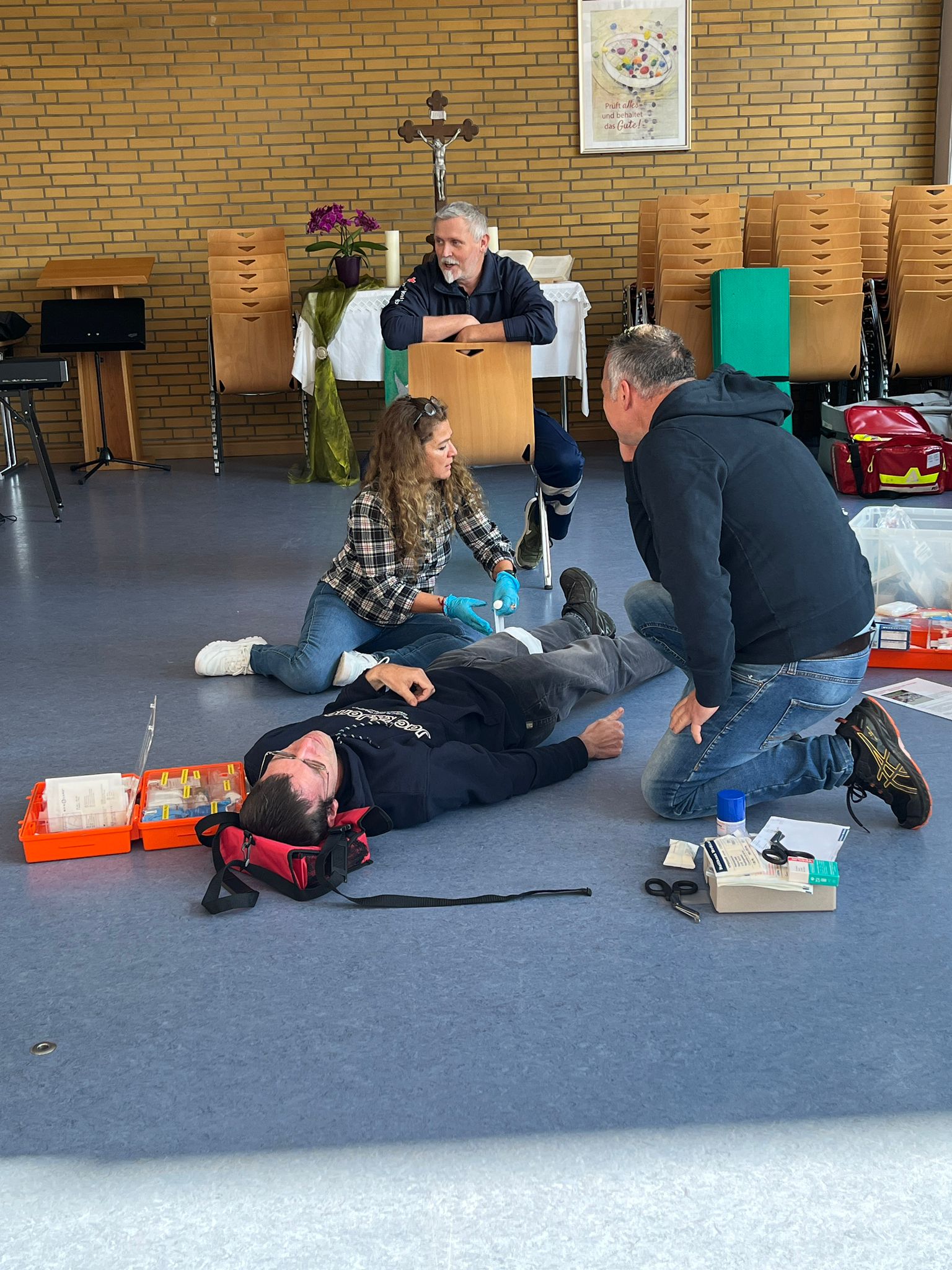 *Fit im Sport und in Erster Hilfe!*